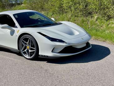 Ferrari F8 Tributo — photo 15