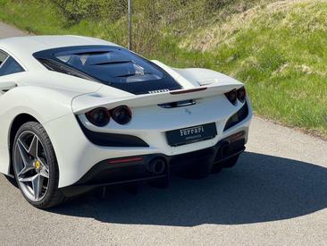 Ferrari F8 Tributo — photo 16