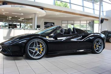 Ferrari F8 Spider — photo 5