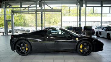 Ferrari 458 Spider — photo 5
