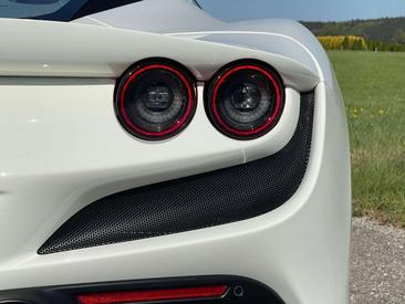 Ferrari F8 Tributo — photo 24