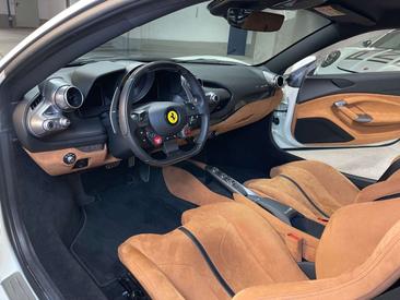 Ferrari F8 Tributo — photo 26