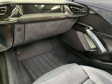Ferrari 12 Cilindri — photo 15