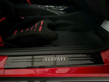 Ferrari 812 Competizione — photo 21