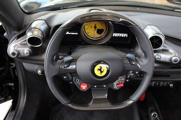Ferrari F8 Spider — photo 17