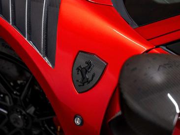 Ferrari F8 Tributo — photo 14