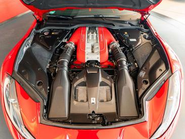 Ferrari 812 Superfast — photo 11