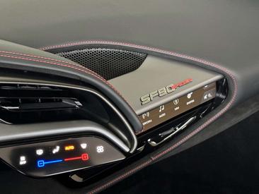 Ferrari SF90 Spider — photo 15