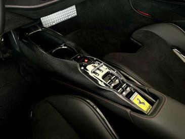 Ferrari SF90 Spider — photo 16