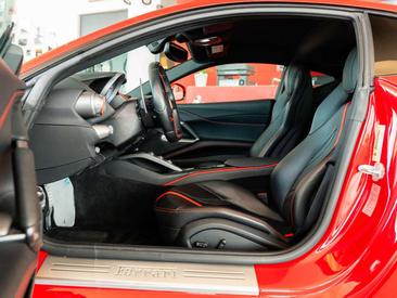 Ferrari 812 Superfast — photo 17
