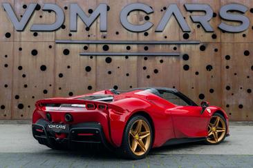 Ferrari SF90 Spider — photo 4