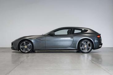 Ferrari FF — photo 6