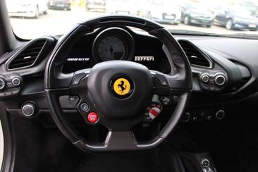 Ferrari 488 GTB — photo 8
