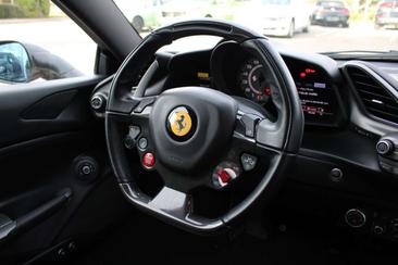 Ferrari 488 GTB — photo 10