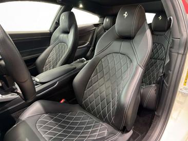Ferrari GTC4Lusso — photo 12