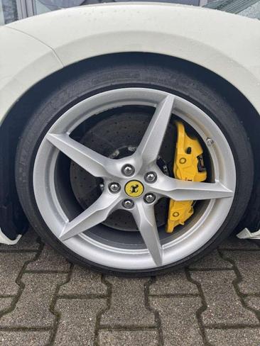 Ferrari 488 GTB — photo 14