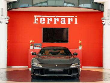 Ferrari 12 Cilindri — photo 8