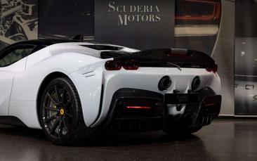 Ferrari SF90 Stradale — photo 8