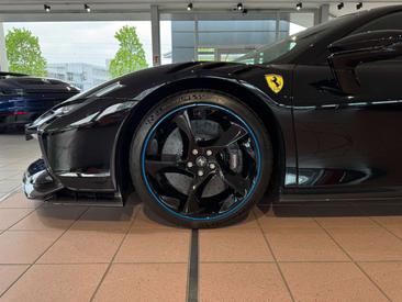 Ferrari SF90 XX — photo 15