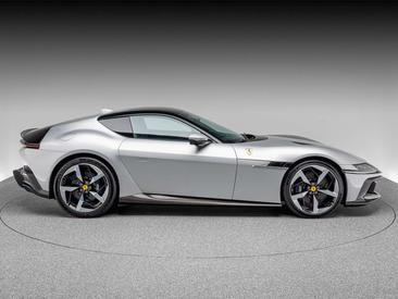 Ferrari 12 Cilindri — photo 8