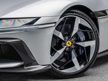Ferrari 12 Cilindri — photo 11