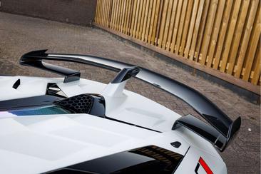 Lamborghini Aventador SVJ — photo 16