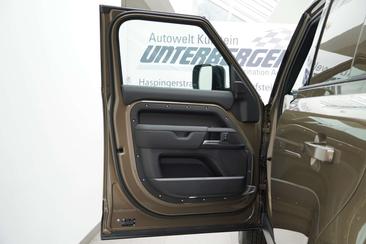 Land Rover Defender D250 — photo 21