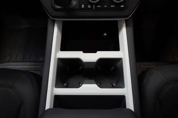Land Rover Defender D250 — photo 34