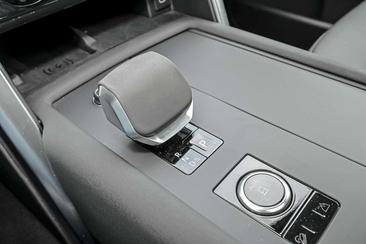 Land Rover Discovery R-DYNAMIC SE D250 — photo 15