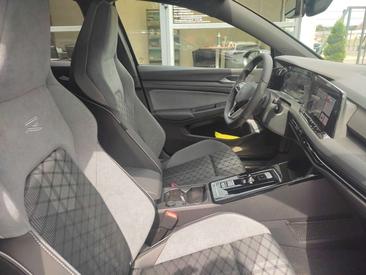 Volkswagen Golf R-Line — photo 5