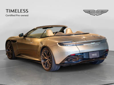 Aston Martin DB12 Volante 4.0 V8 B&W