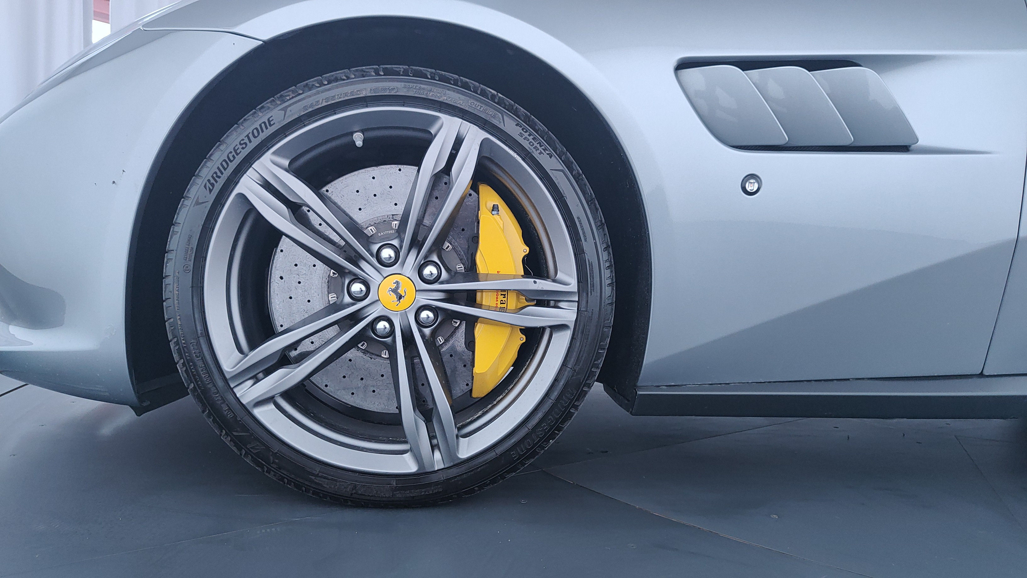 Ferrari GTC4Lusso - 2017 - Joinsteer - #10