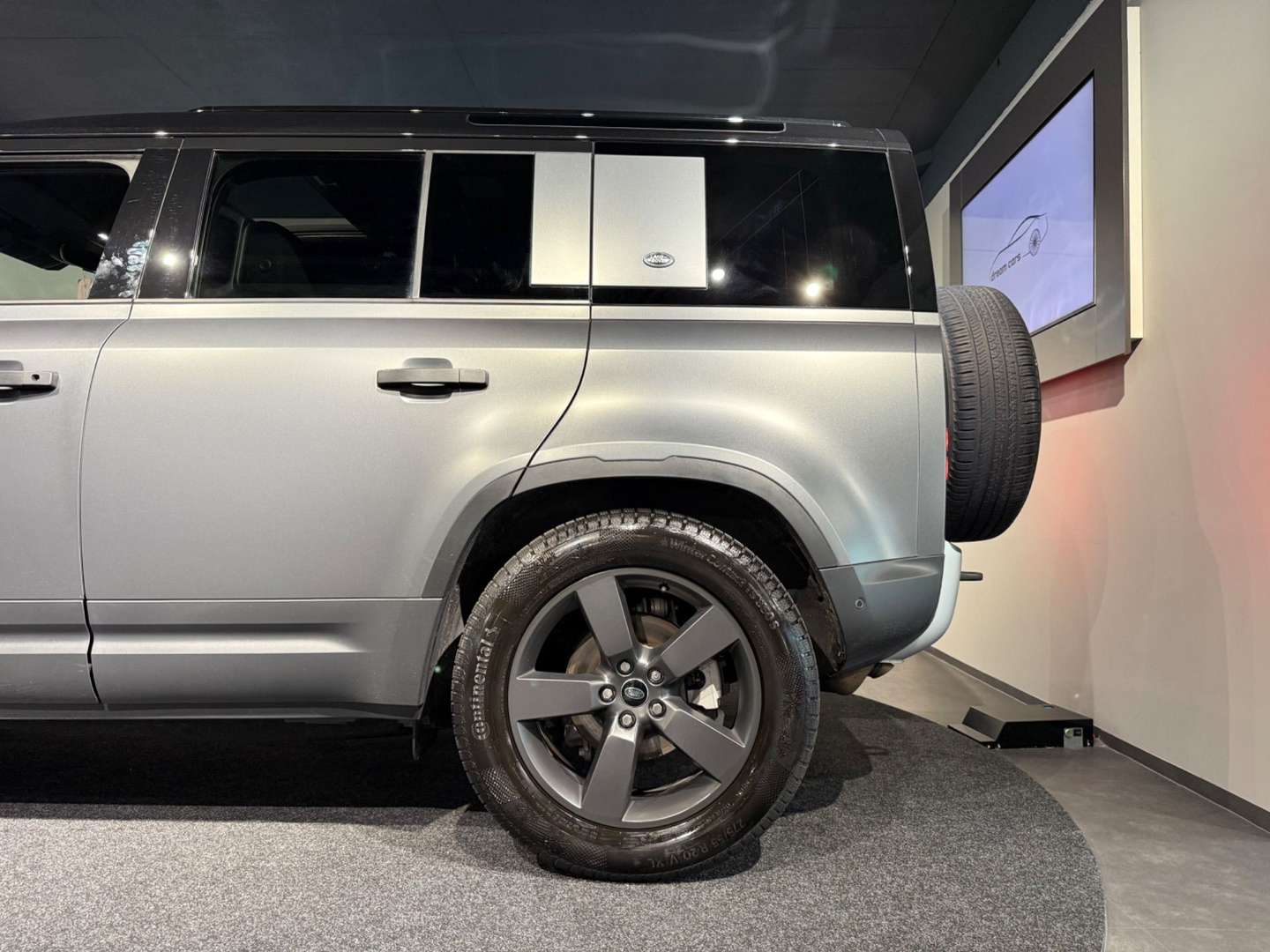 Land Rover Defender 110 Black Pack DIESEL - 2021 - Joinsteer - #9