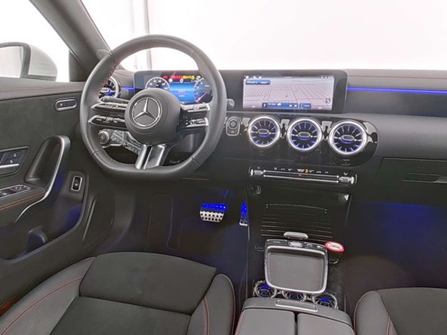 Mercedes CLA 180 AMG Line - 2024 - Joinsteer - #6