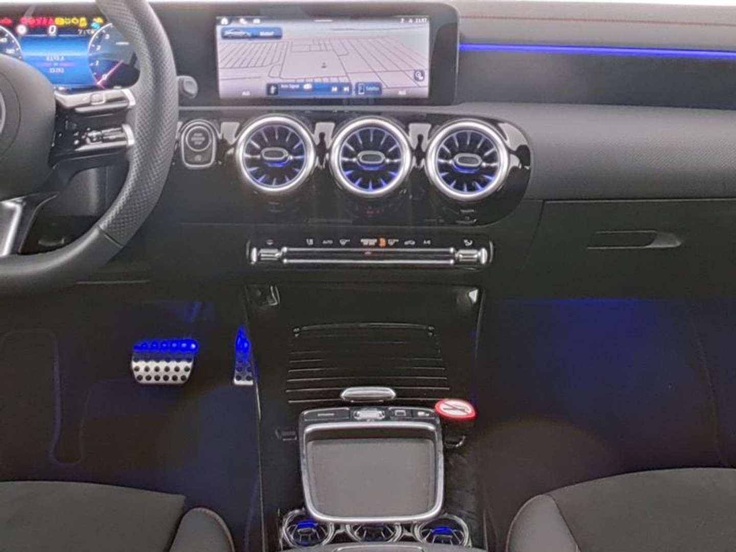 Mercedes CLA 180 AMG Line - 2024 - Joinsteer - #7