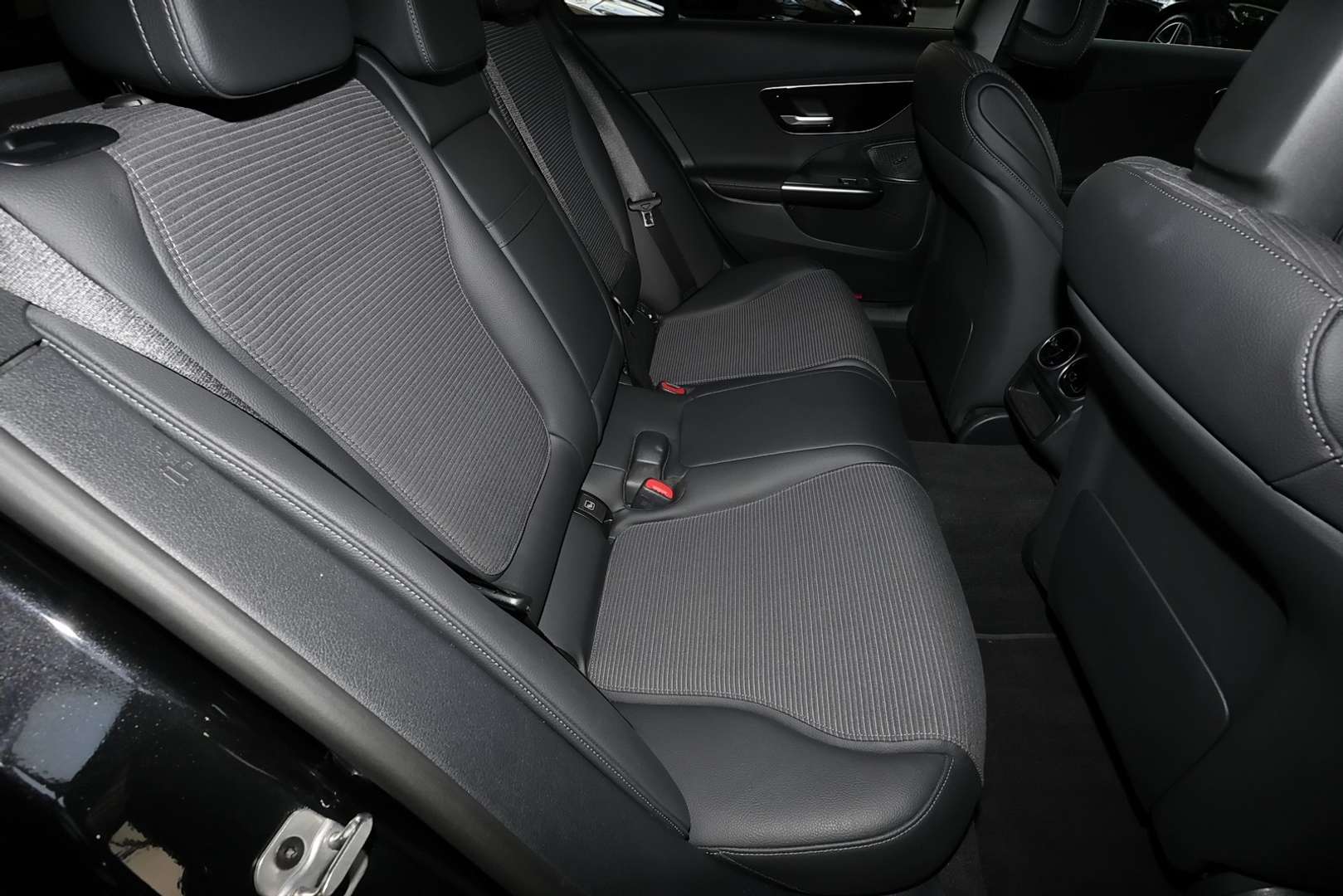 Mercedes Classe C C 220 Avantgarde - 2024 - Joinsteer - #4