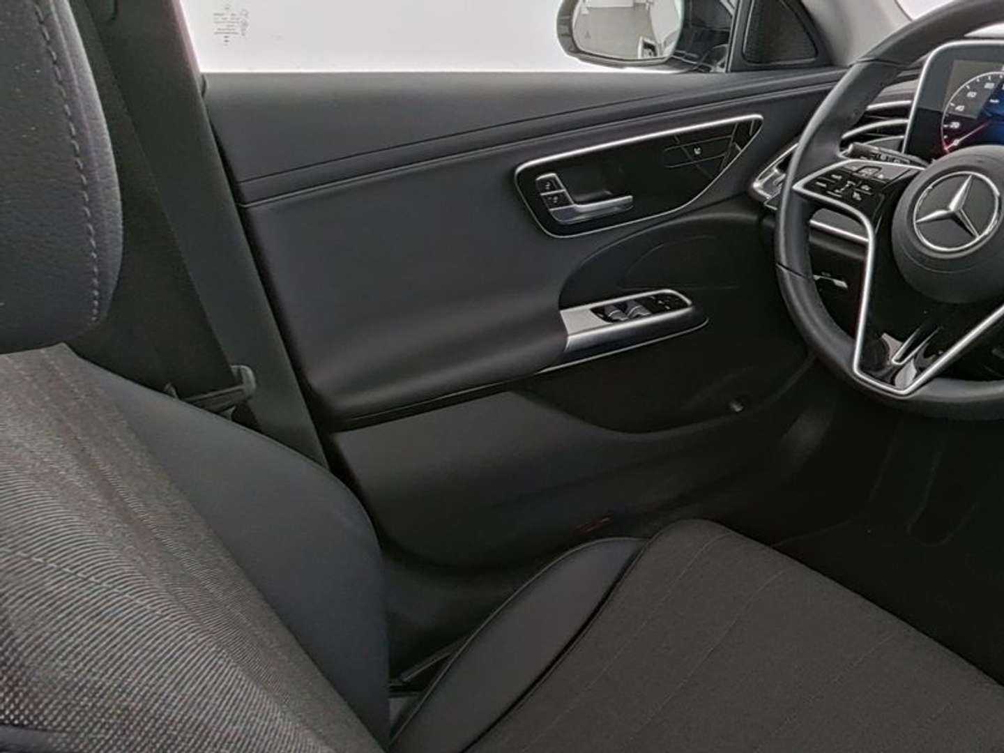Mercedes Classe E 220 Avantgarde - 2024 - Joinsteer - #7