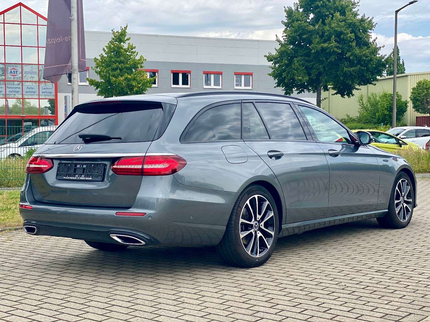 Mercedes Classe E Break 220 Avantgarde - 2023 - Joinsteer - #3