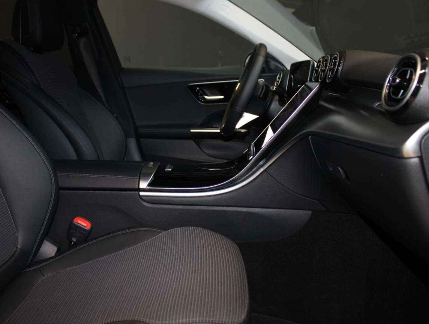 Mercedes Classe C 180 AVANTGARDE - 2024 - Joinsteer - #8