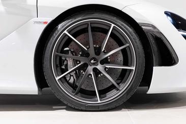 McLaren 720S Spider — photo 31