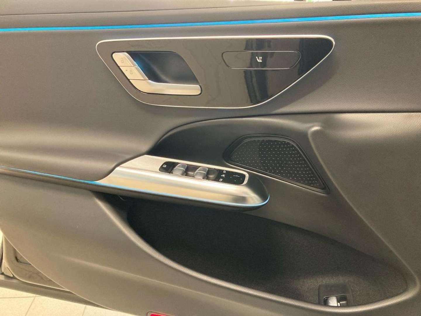 Mercedes Classe E 300 Avantgarde - 2024 - Joinsteer - #14