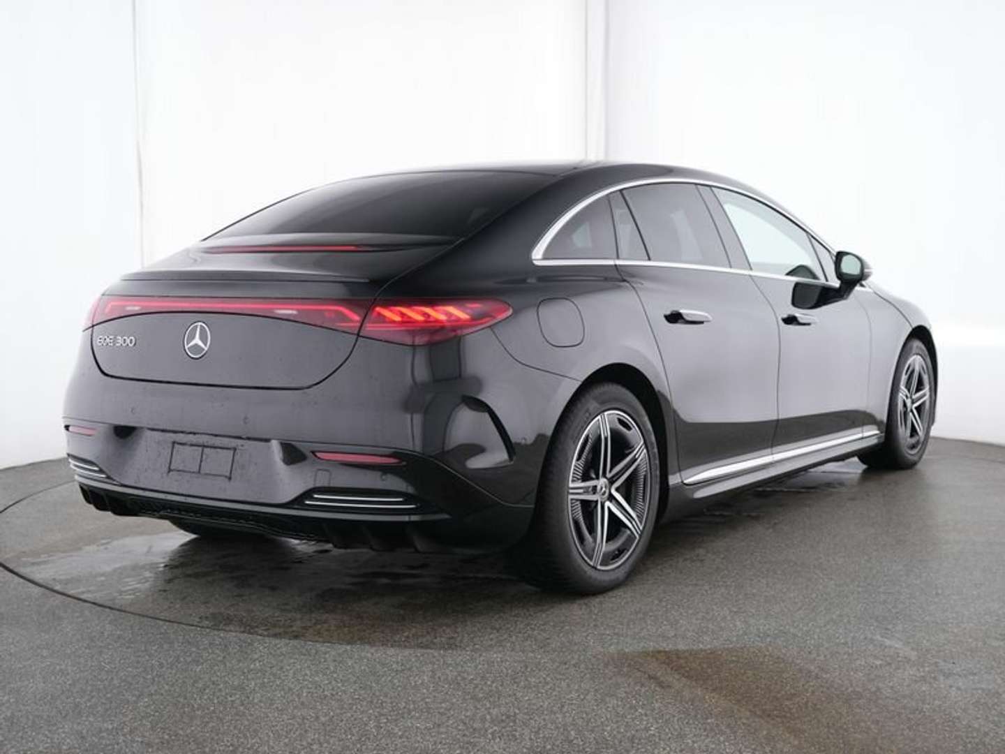 Mercedes EQE 300 AMG Line - 2024 - Joinsteer - #1
