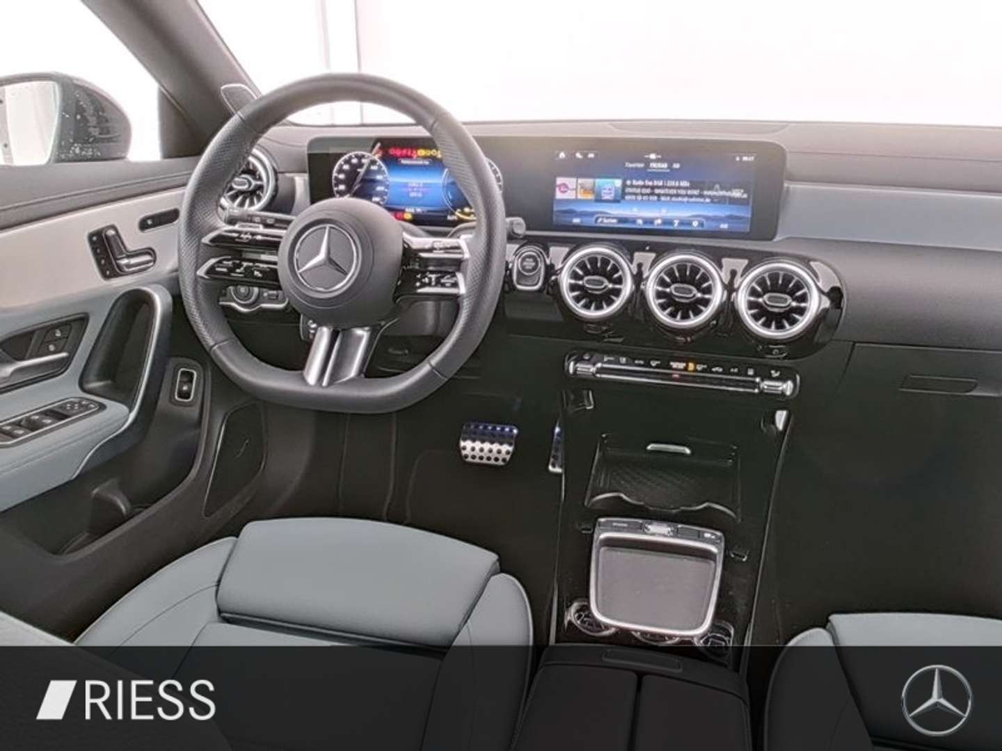 Mercedes CLA 250 Business - 2024 - Joinsteer - #3