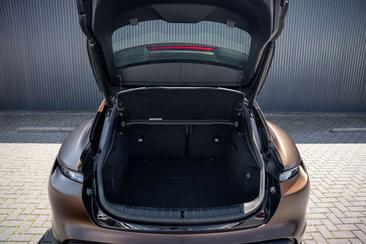 Porsche Taycan — photo 9