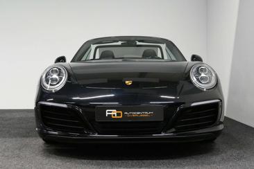 Porsche 991 Carrera S — photo 17