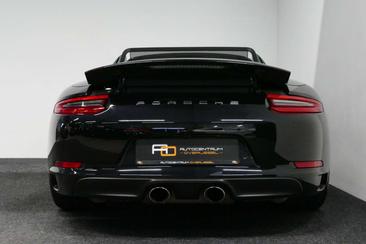 Porsche 991 Carrera S — photo 20