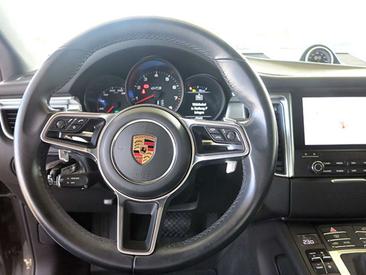 Porsche Macan Electrique GTS — photo 6