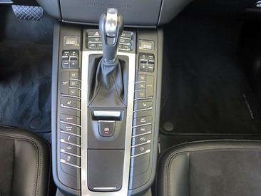 Porsche Macan Electrique GTS — photo 11