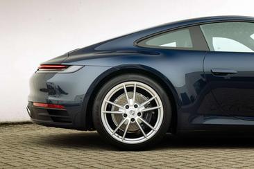 Porsche 992 I Carrera 2 — photo 11