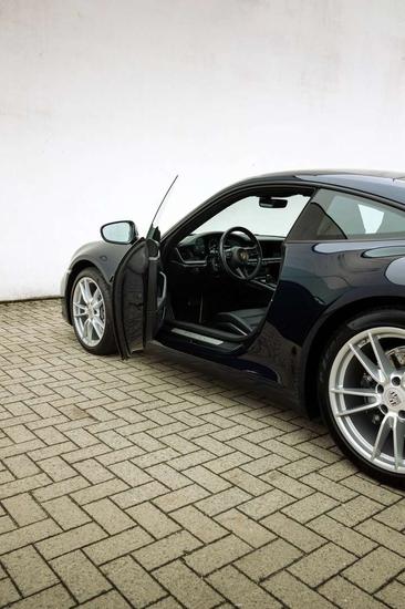 Porsche 992 I Carrera 2 — photo 20